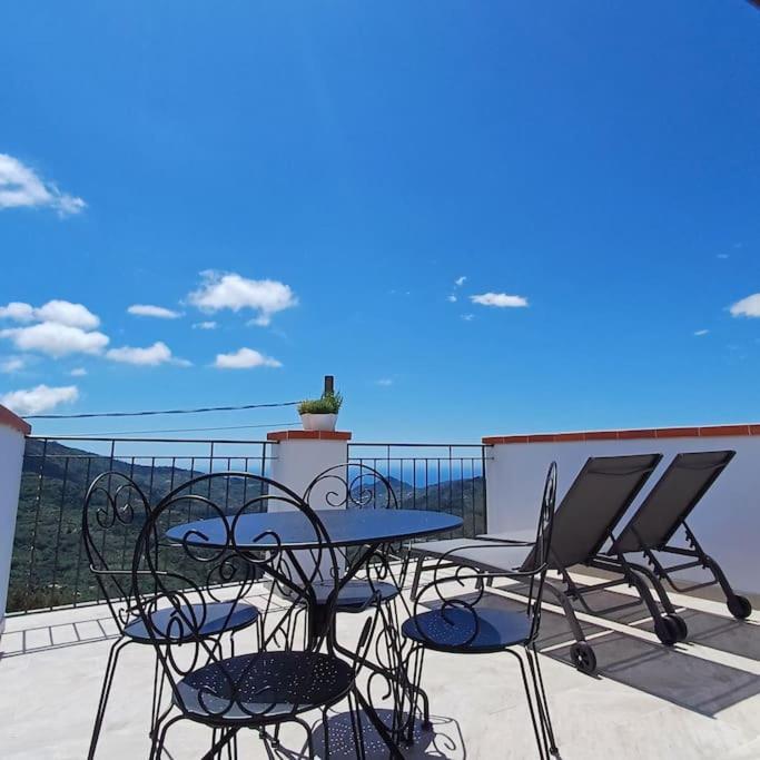 La Dimora Azzurra Villa Perinaldo Buitenkant foto